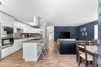 Image de Epicurean remodel in central location
