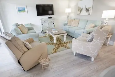 Image de Coastal Cutie and Beach Ready
