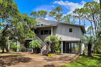 Image de 30% Off Summer! Secluded Bayfront Retreat, East End, Private Dock, Kayaks