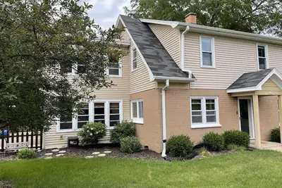 Image de 5-Bedroom Sleeps up to 12 + Spacious!