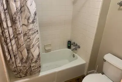 Image de Entire Residential Twin Home in Cul de Sac W\/Yard