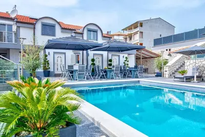 Image de Appartement de vacances Crikvenica pour 2 - 8 personnes avec 3 chambres à coucher - Appartement de v