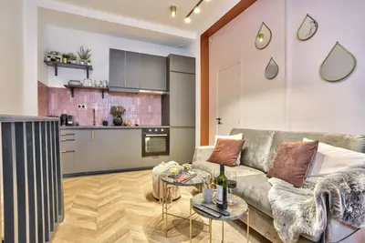 Image de New! Eiffel Tour Splendid 2br apt in Paris