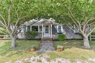 Image de Bright 3 bedroom Cape cottage