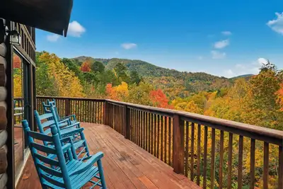 Image de Secluded Cabin w/HotTub/Amazing Mountain View/Game Room w/Pool, Air Hockey, Arcade