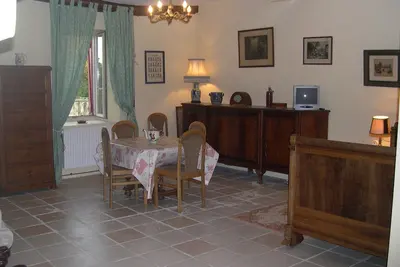 Image de Au coeur du Morvan\nAppartement spacieux et coquet pour 4 personnes