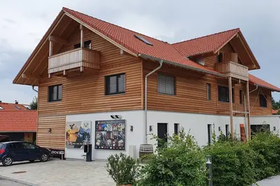 Image de Vacation apartment south of Munich Zugspitze view, Swiss stone pine furniture, cycle path
