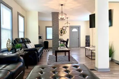 Image de Cozy 3br 1ba Short drive to Niagara Falls