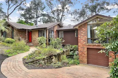 Image de Alencon | Charming home with 2 Fireplaces in a bush setting