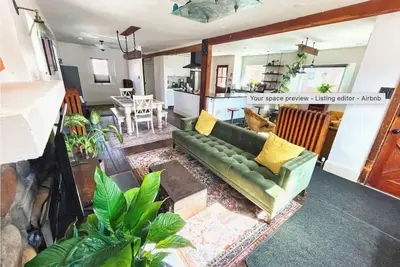 Image de Historic Downtown Creekside House