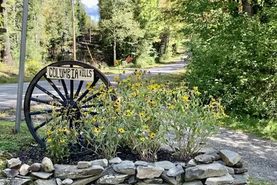 Cozy North Woods Log Cabin