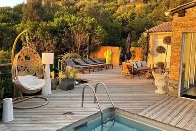 Image de Villa contemporaine 5 chambres, 170 m2, vue mer, piscine chauffée, près plage