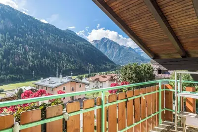 Image de Maison de vacances \"Casa Vacanza Zambotti\" avec vue sur la montagne et jardin privé