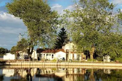 Image de Seas The Day Suite C  Suites A, B, C For Sale Destination on the AuSable River