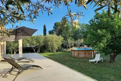 Image de Villa familiale au calme avec jardin et piscine