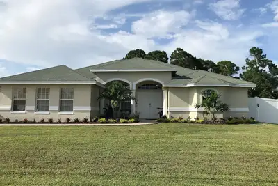 Image de 4 bedroom private vacation home in port st. lucie