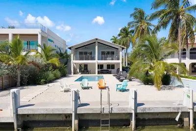 Image de Family Vaca Paradise~Reopen Aug 9-16, 2025~500/Nt~ Ice Mach~Pool~Close To Beach