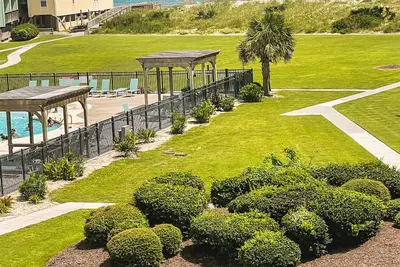 Image de The Beach Hive - Oceanview Condo - Pool open until 10\/31