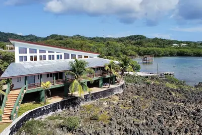 Image de SeaCasa, the spectacular water-front home overlooking the reef