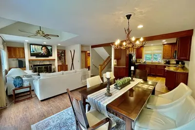 Image de Beautiful Stratton Mountain townhouse on shuttle