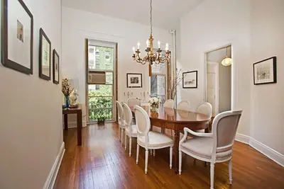 Image de Luxury Townhouse 3b/3. 5b with Garden - Doctors/Nurse Discount
