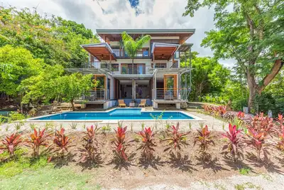 Image de Eco friendly Casa with jungle and ocean views, walking distance to beach