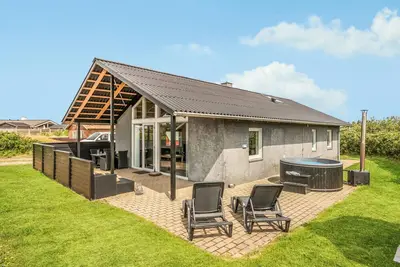 Image de Superbe maison de 3 chambres à Hvide.