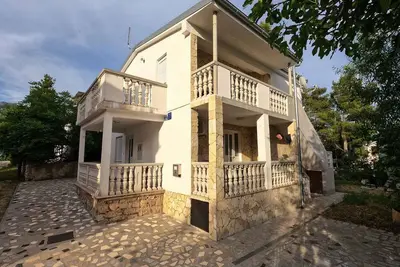 Image de Appartement de vacances avec climatisation et balcon