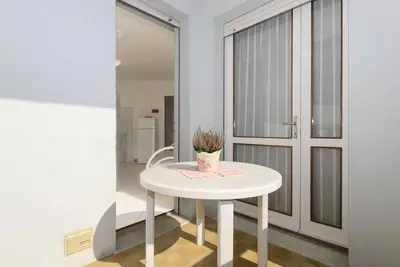 Image de Appartement de vacances 200 m de la mer Adriatique avec un jardin