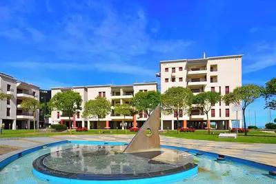 Image de Appartement de vacances avec de l'air conditionné à côté de la plage