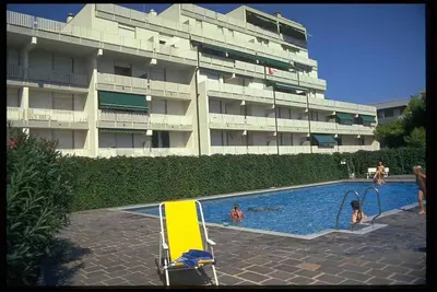 Image de Appartement de vacances avec climatisation et piscine en bord de mer