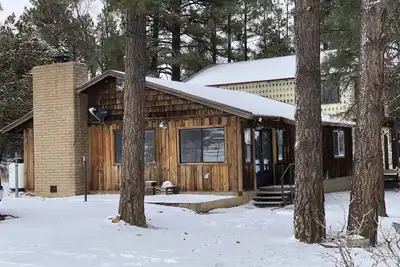 Image de Multi-Family Northern Cabin Retreat