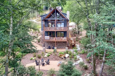 Image de The Guardian Bear Lodge - pet friendly in Eagles Nest, view, game room
