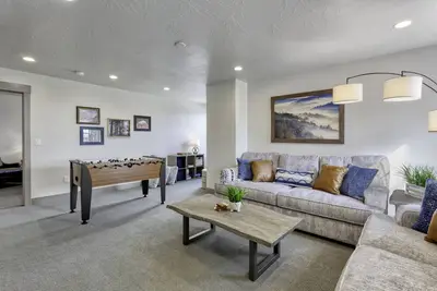 Image de Escondido 2323| Price Drop, Ping Pong table, near Sand Hollow and Quail Creek, Slp 19