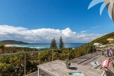 Image de Nor Easter - Ocean views across Boomerang Beach