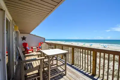 Image de \"Queen's Grant F-218\" Oceanfront Condo, Community Pool, Playground, Day Docks