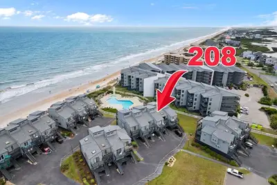 Image de Ocean View Townhome avec piscine et 5 ponts, Topsail Island, Caroline du Nord, Location de vacances