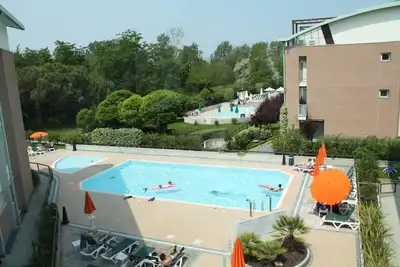 Image de Appartement de vacances avec terrasse et air conditionné
