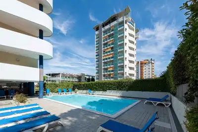 Image de Appartement de vacances avec balcon et climatisation