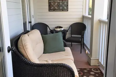 Image de Three Bedroom Condo Just Steps Away from Cove Beach