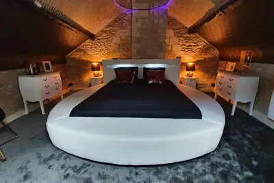 Image de Gîte glamour avec Spa privé proche de Caen et de Cabourg