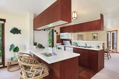 Image de Waikomo #320 - 2 Bed in Poipu Lush Landscaping Walking distance to Beach & Pool
