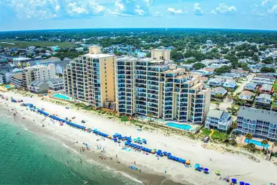 Image de Surfmaster 904 - Two-bedroom, two-bath oceanfront condo with pools