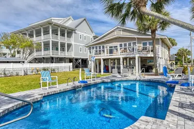Image de Murray's Inlet Shack - Four Bedroom, Three 1/5 Bath with huge private pool