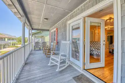 Image de Summer House - Clinkscales - Trois chambres ������������� coucher, deux salles de bain maison de plage avec Wi-Fi