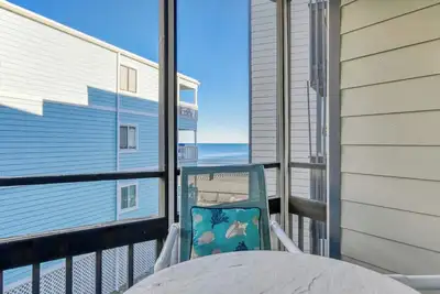 Image de Sea Oaks 208, 2 Bedroom, 2 Bathroom, Ocean Side View, and a Community pool