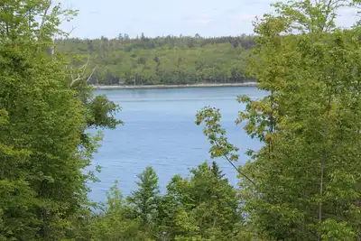 Image de the Cape Lookout at Shore Haven, 4 bedrooms, 2 baths, sleeps 8, maybe 9