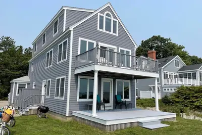 Image de Beach Front Property