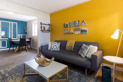 Clean Modern Comfort in Old Strathcona
