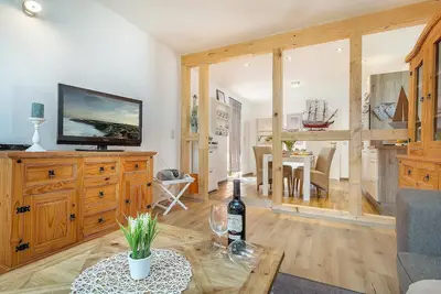 Image de Pure Baltic Sea exhilaration, because this vacation apartment is only 30m from the sea.